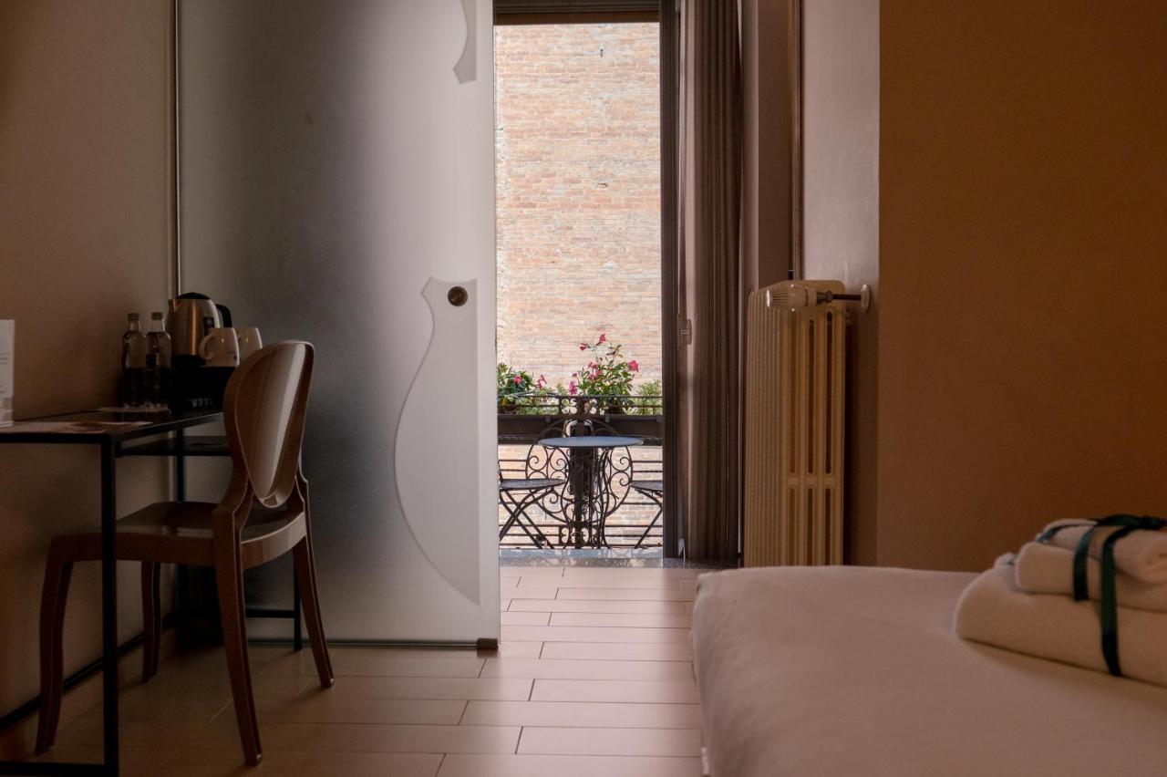 Hotel Duomo Cremona Exteriör bild